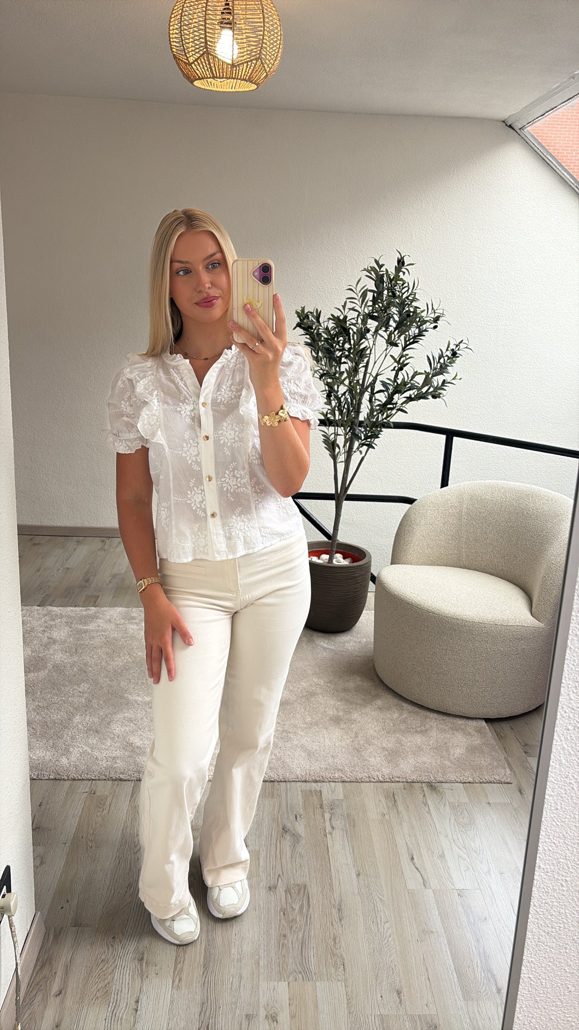 BRODERIE BLOUSE