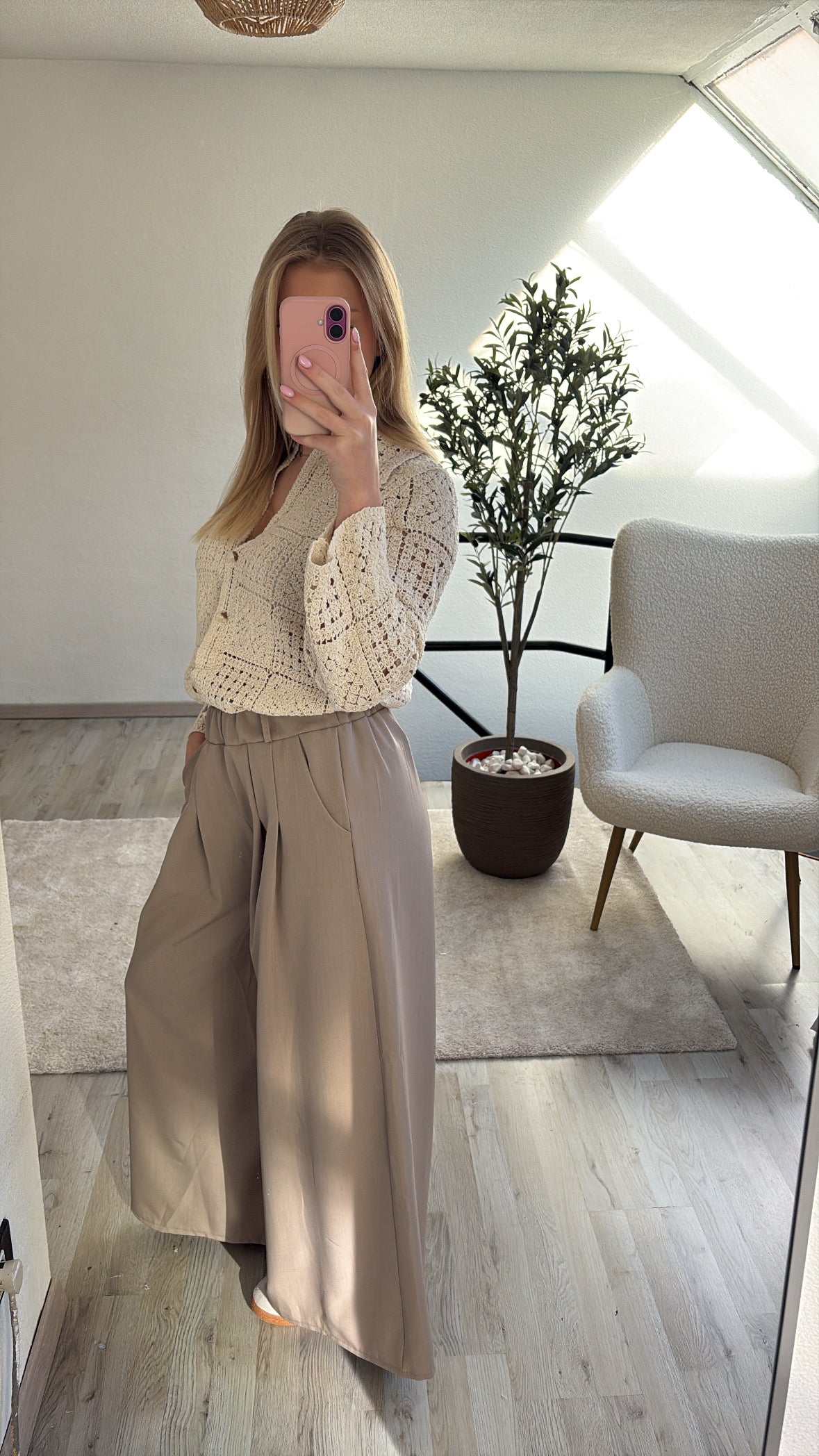CROCHET BLOUSE BEIGE