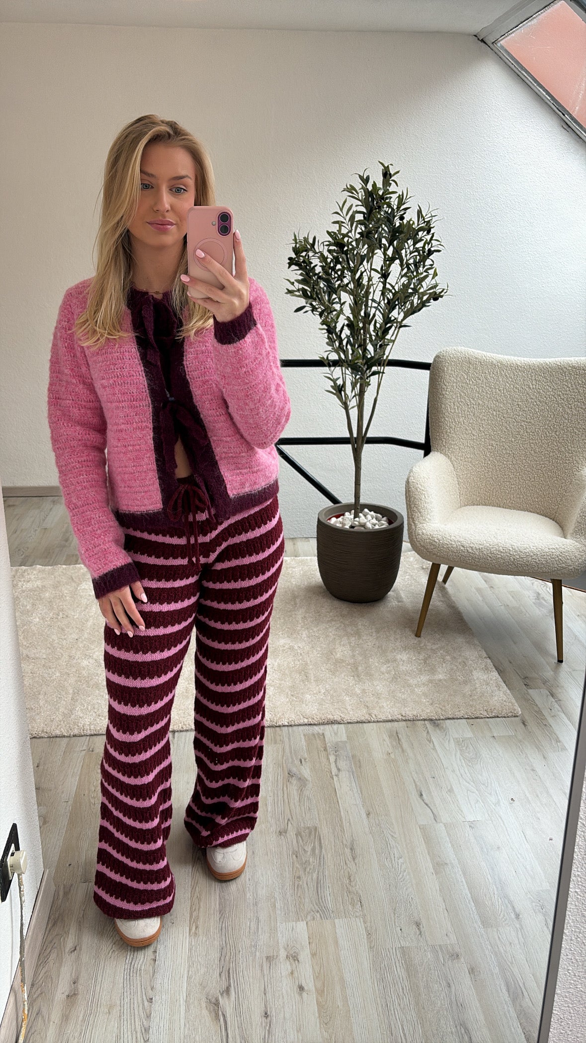 ROZE CARDIGAN STRIK
