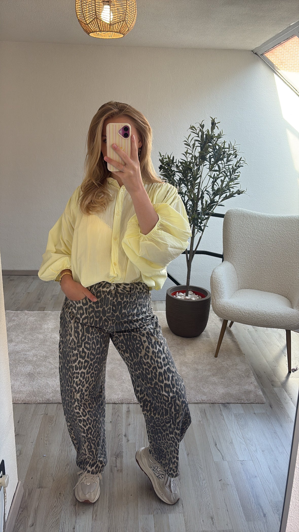 LICHTGELE BLOUSE