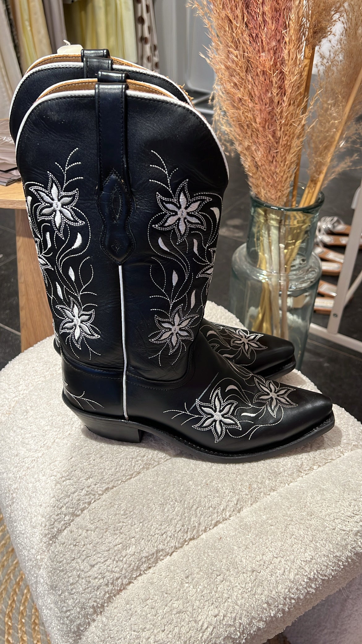 COWBOY BOOTS