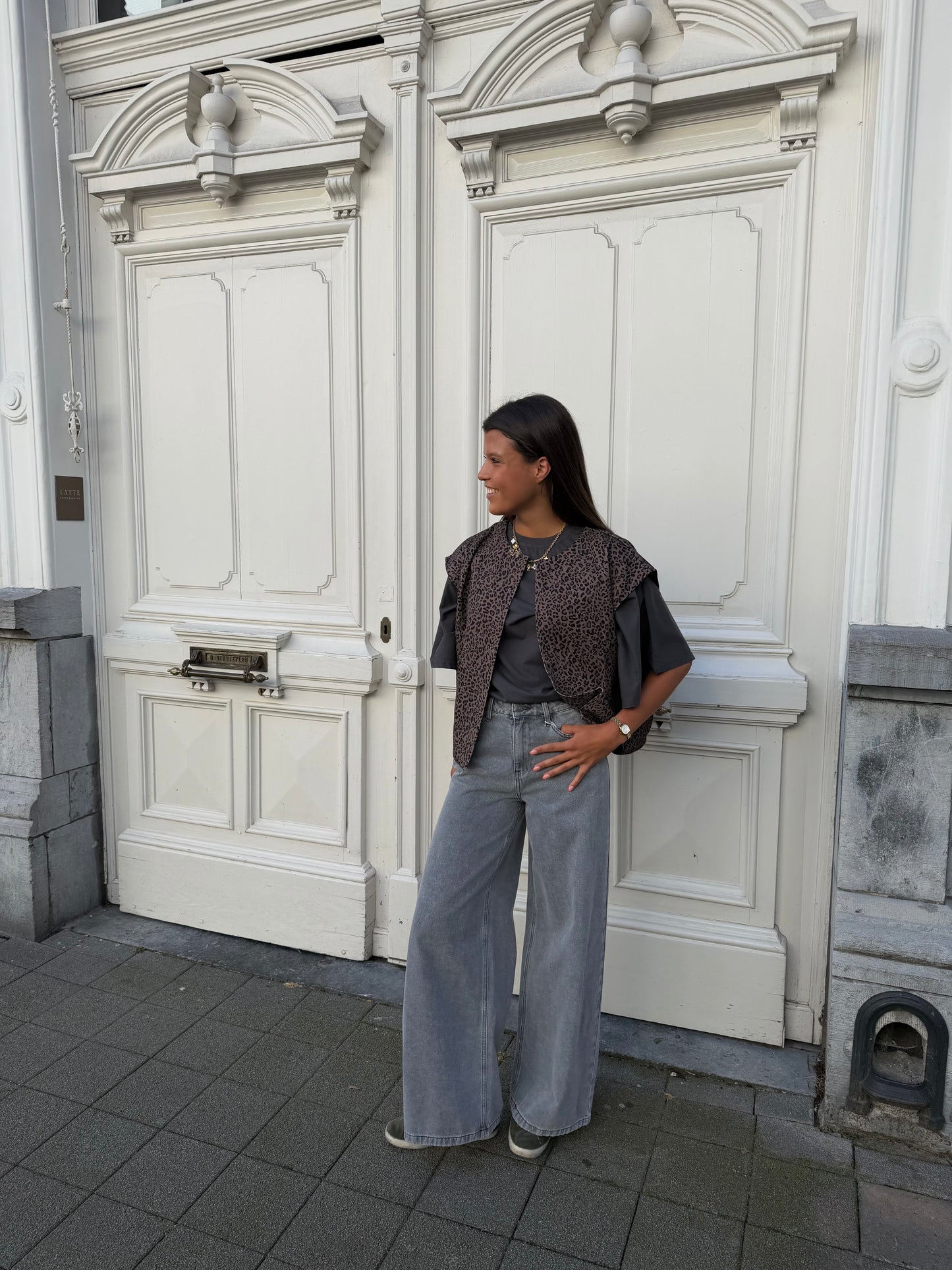 WIDE LEG JEANS