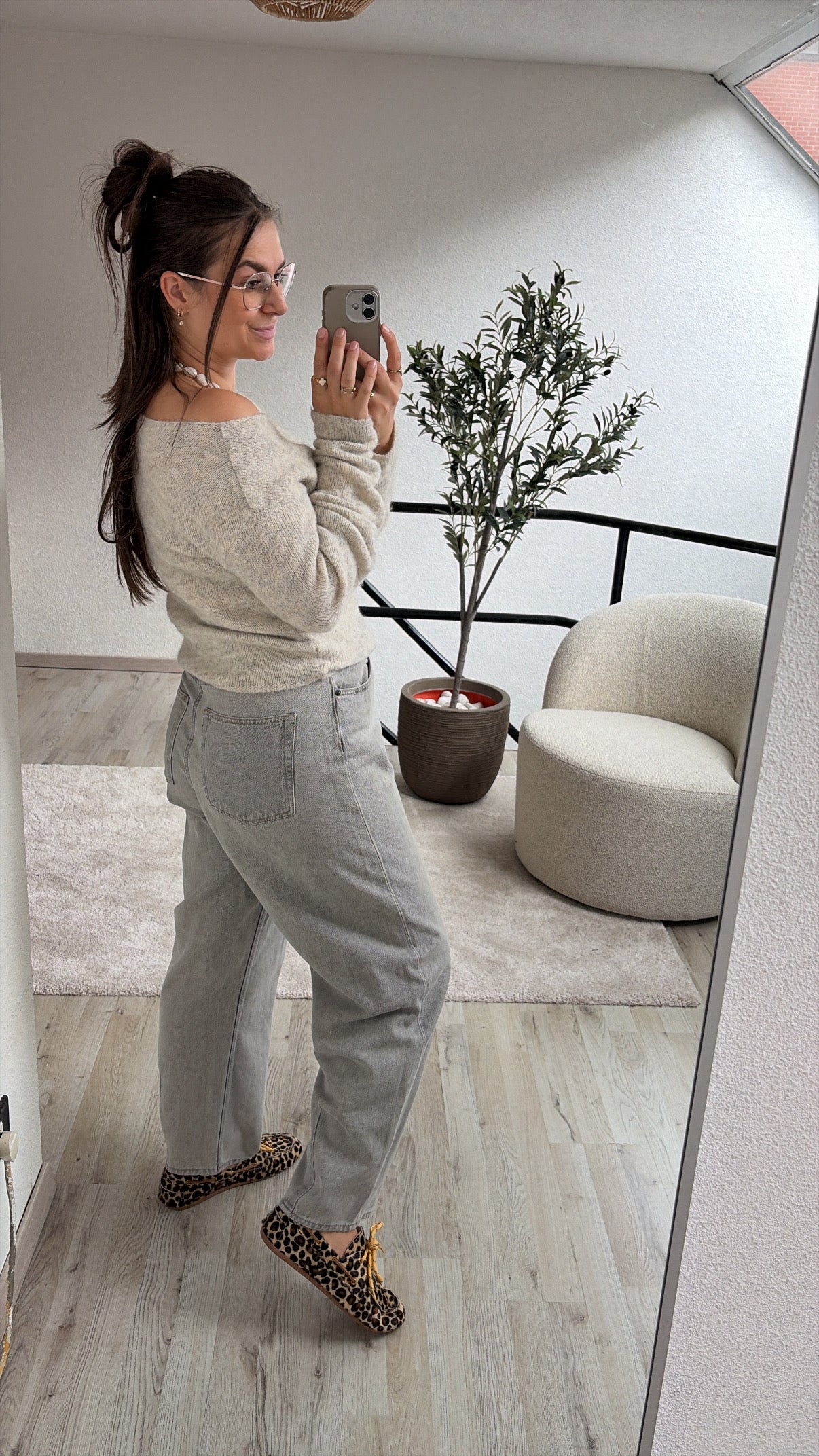 GRIJZE BARREL JEANS