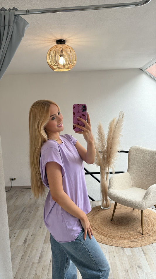Lila shirt