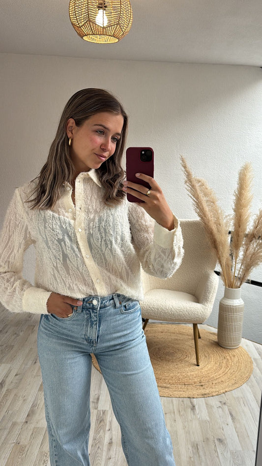 Fluffy blouse crème
