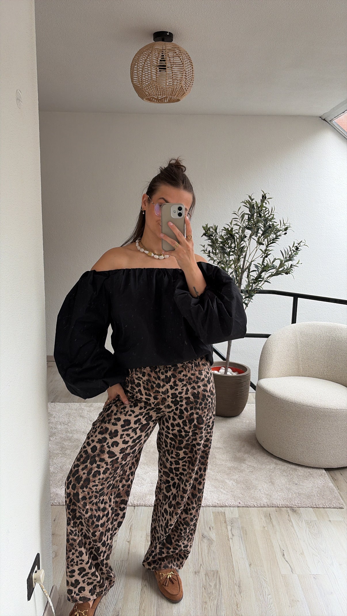 ONE SHOULDER BLOUSE