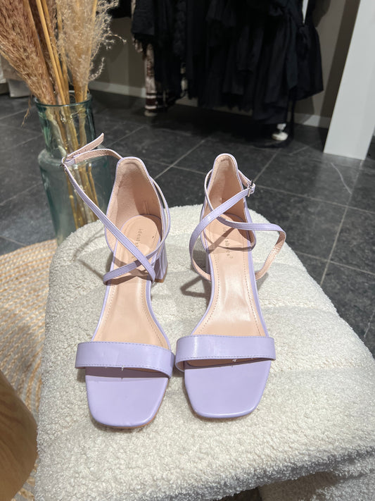 Pumps lila