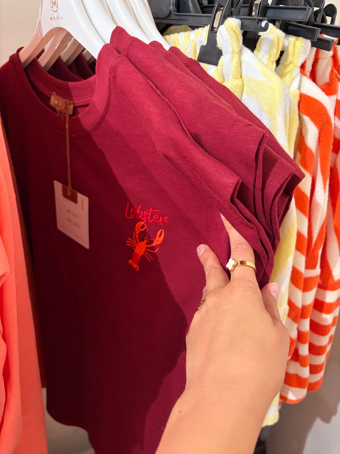 LOBSTER BURGUNDY